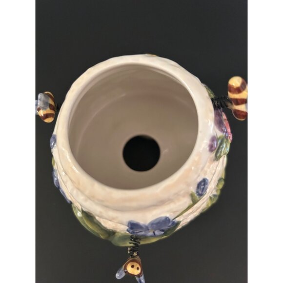 Honeycomb-Inspired Ceramic Tealight Candle Capper Floral & Bumblebee Details - Picture 7 of 8